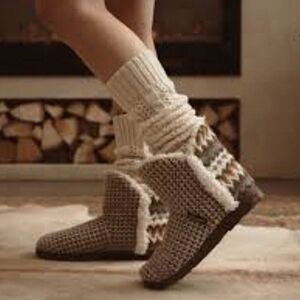 MUK LUKS Women's Cheyenne Tread Boot